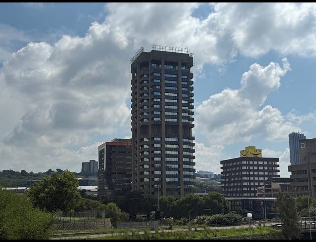 164M² OFFICE TO LET IN BRAAMFONTEIN WERF